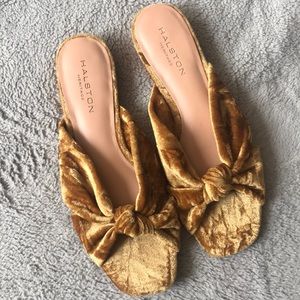 HALSTON slide with knot